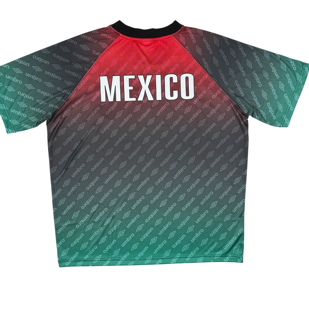 Umbro Mexico Soccer Mens M/L Oversized Red Green Black Gradient‎ Logo Print NWT - Picture 3 of 5